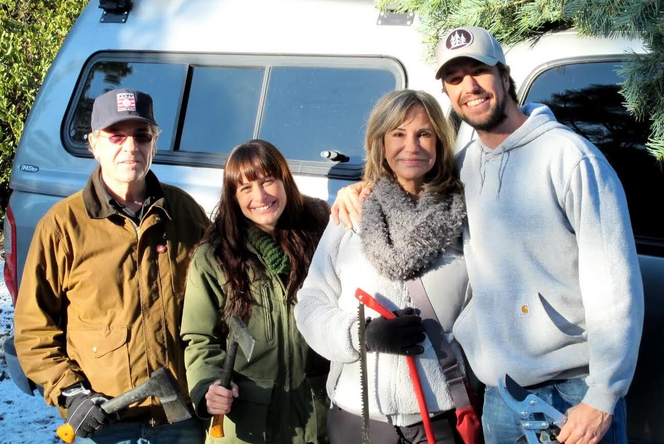 john james with wife jess and son cole and ashley james